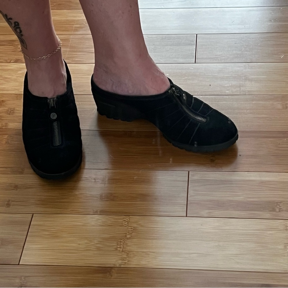 Cole Haan x Nike Air Collab Womens Clogs sz 9.5 Suede Waterproof Shoes Mules - Picture 12 of 12
